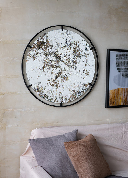 Theodor Mirror with industrial design